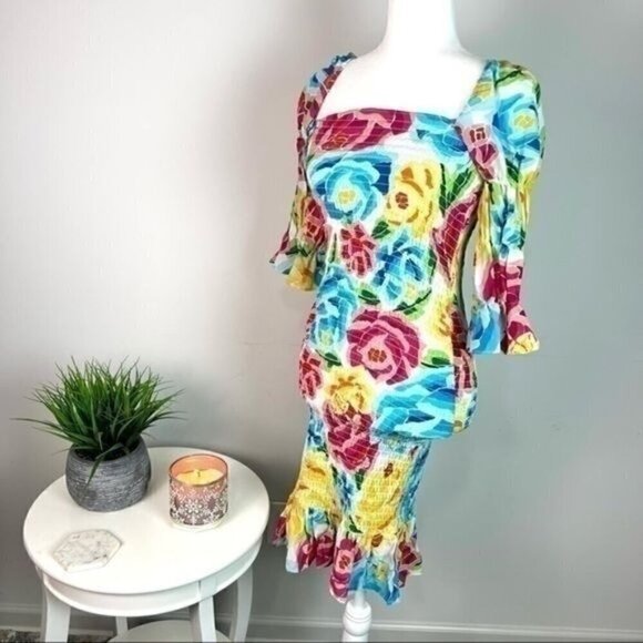 ALL THINGS MOCHI Mariana Shirred Silk Floral Dress Size Small Silk Puff Sleeves - Picture 2 of 7